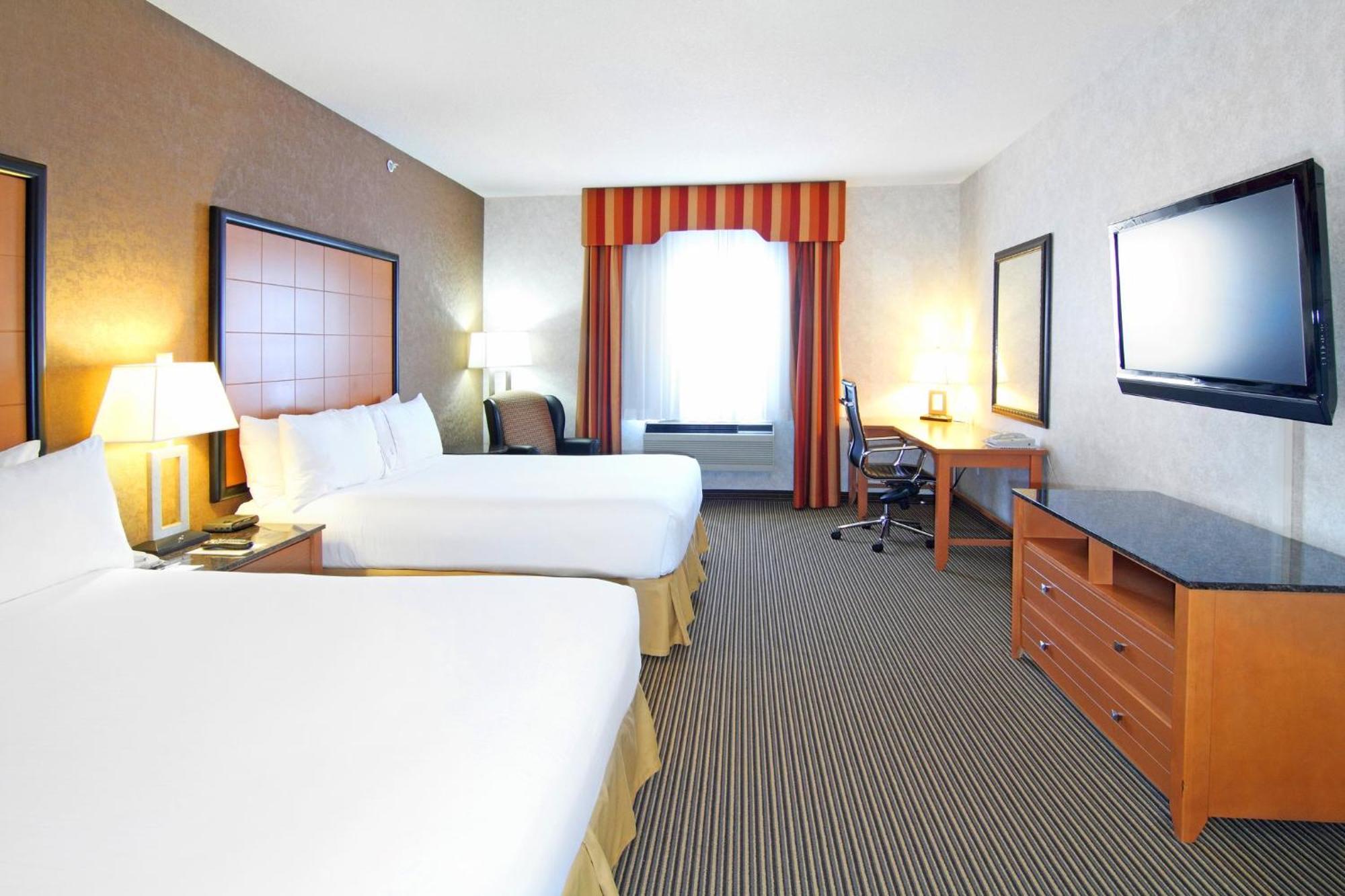 Holiday Inn Express Calgary South By Ihg Экстерьер фото