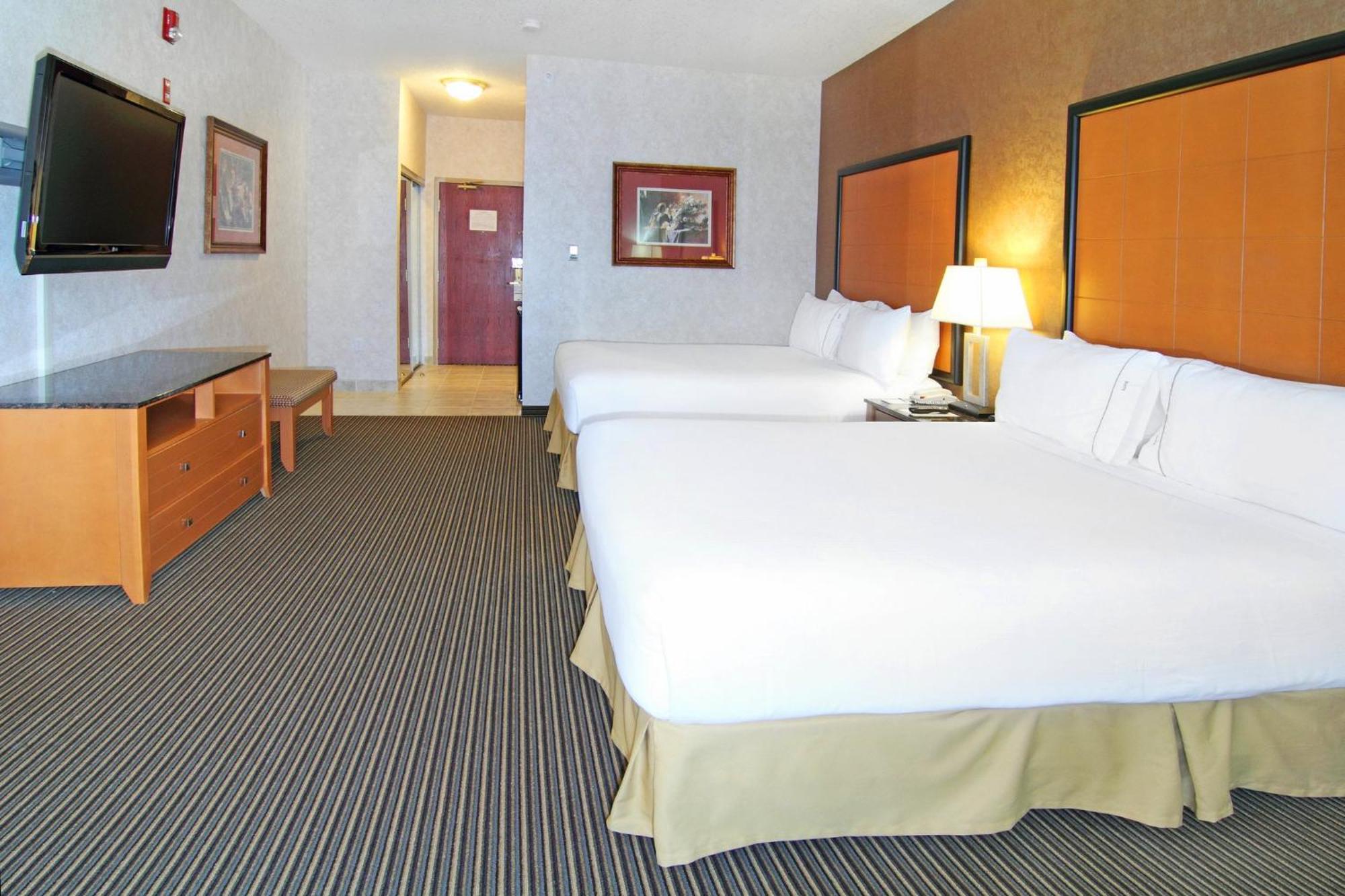 Holiday Inn Express Calgary South By Ihg Экстерьер фото