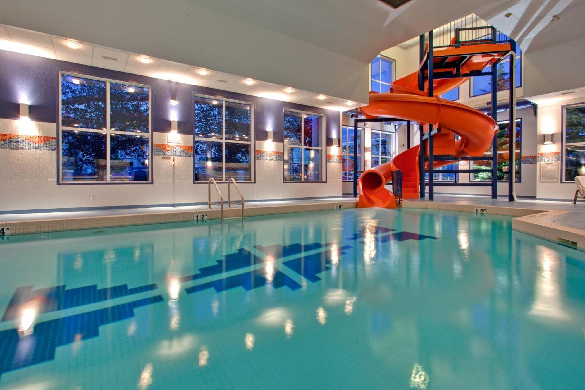 Holiday Inn Express Calgary South By Ihg Экстерьер фото