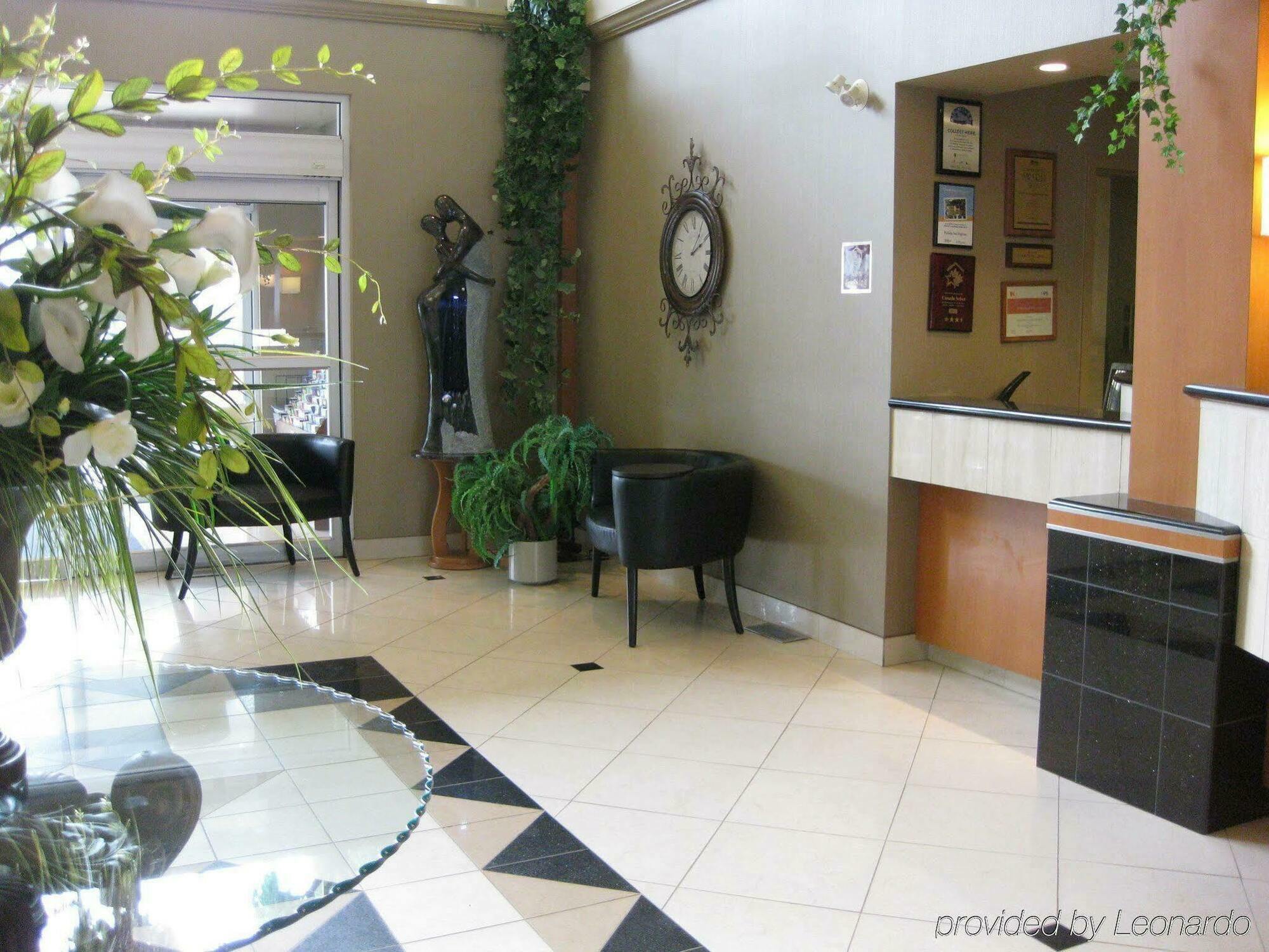 Holiday Inn Express Calgary South By Ihg Экстерьер фото